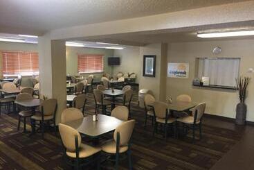 هتل Days Inn By Wyndham Bismarck