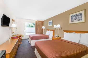 ホテル Days Inn By Wyndham Christiansburg