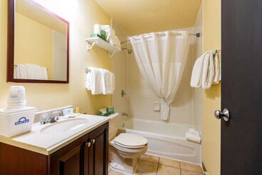 هتل Days Inn By Wyndham Coeur D'alene