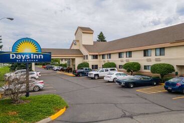 هتل Days Inn By Wyndham Coeur D'alene