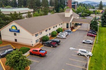 هتل Days Inn By Wyndham Coeur D'alene