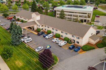 هتل Days Inn By Wyndham Coeur D'alene