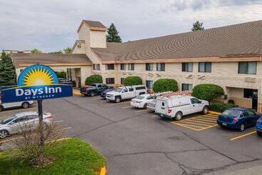 هتل Days Inn By Wyndham Coeur D'alene