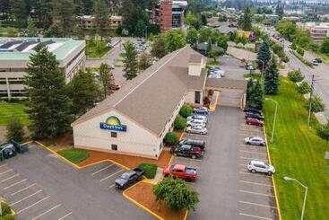 هتل Days Inn By Wyndham Coeur D'alene