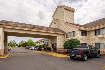 هتل Days Inn By Wyndham Coeur D'alene