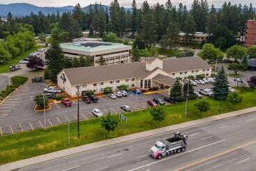 هتل Days Inn By Wyndham Coeur D'alene
