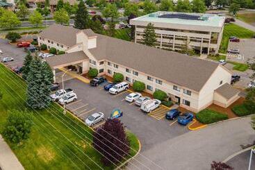 هتل Days Inn By Wyndham Coeur D'alene