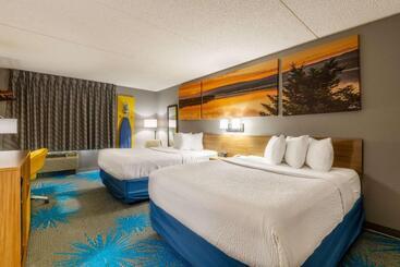 هتل Days Inn By Wyndham Coeur D'alene