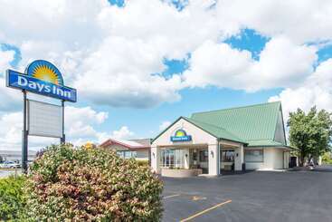 هتل Days Inn By Wyndham Elizabethtown