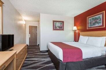 هتل Days Inn By Wyndham Gillette