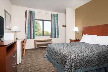 هتل Days Inn By Wyndham Mankato