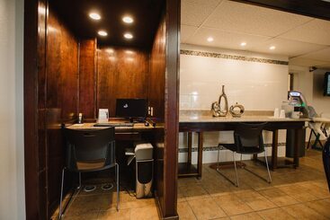 هتل Days Inn By Wyndham Minot