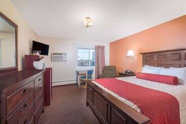 هتل Days Inn By Wyndham Minot