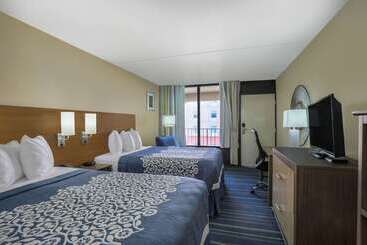 هتل Days Inn By Wyndham Newark Wilmington