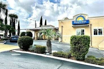 هتل Days Inn By Wyndham Pensacola  Historic Downtown