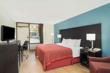 هتل Days Inn By Wyndham Raleigh Midtown