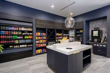 هتل Doubletree By Hilton Raleigh Midtown, Nc