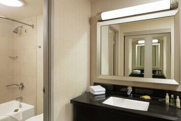 Doubletree By Hilton San Diego   Hotel Circle