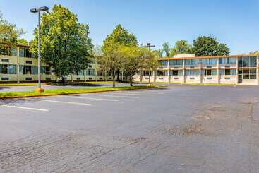هتل Americas Best Value Inn Fredonia Ny