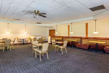 هتل Americas Best Value Inn Fredonia Ny