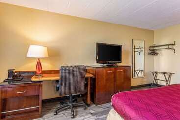 هتل Americas Best Value Inn Fredonia Ny