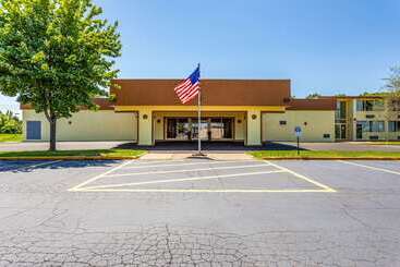 هتل Americas Best Value Inn Fredonia Ny