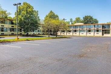 هتل Americas Best Value Inn Fredonia Ny