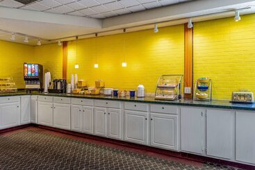 هتل Americas Best Value Inn Fredonia Ny