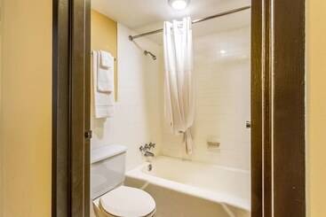 هتل Americas Best Value Inn Fredonia Ny