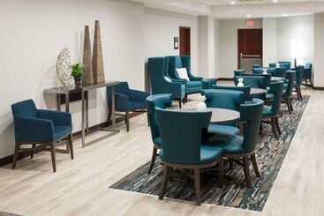 هتل Hampton Inn St. Louisdowntown