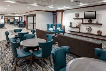 هتل Hampton Inn St. Louisdowntown