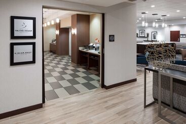 هتل Hampton Inn St. Louisdowntown
