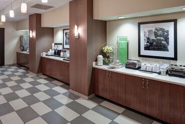 هتل Hampton Inn St. Louisdowntown