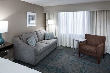 هتل Hampton Inn St. Louisdowntown