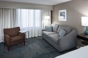 هتل Hampton Inn St. Louisdowntown