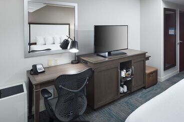 هتل Hampton Inn St. Louisdowntown
