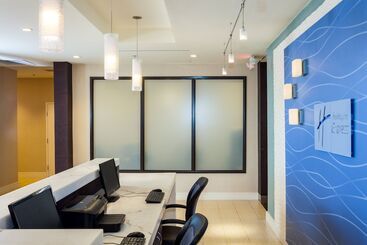 هتل Holiday Inn Express At Monterey Bay, An Ihg