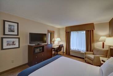 هتل Holiday Inn Express Keene, An Ihg