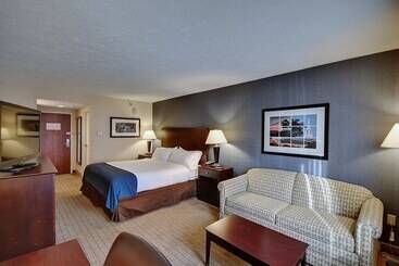هتل Holiday Inn Express Keene, An Ihg