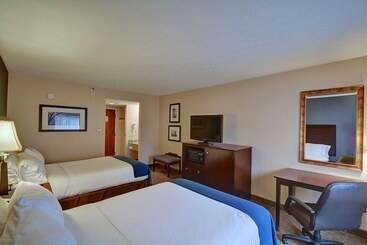 هتل Holiday Inn Express Keene, An Ihg