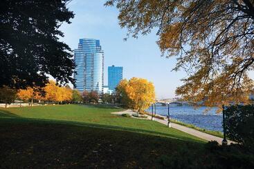 هتل Holiday Inn Grand Rapids Downtown, An Ihg