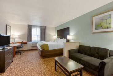 هتل Quality Inn Alexis Rd
