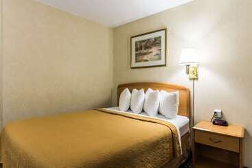 هتل Quality Inn Columbia Mall