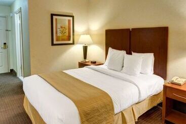 هتل Quality Inn Jessup   Columbia South Near Fort Meade