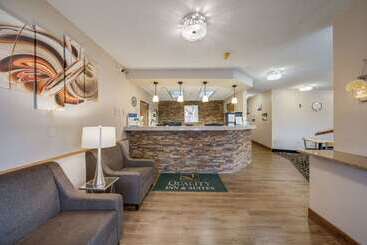 هتل Quality Inn & Suites South