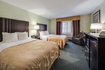 هتل Quality Inn & Suites South