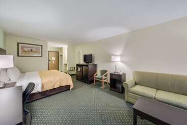 هتل Quality Inn & Suites South
