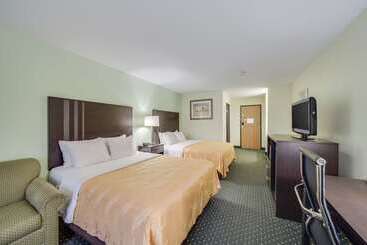 هتل Quality Inn & Suites South