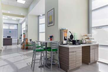 هتل Quality Inn University North I75