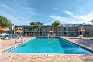 هتل Quality Inn University North I75